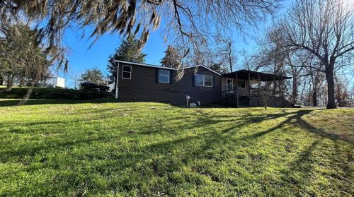 4 Lk Dr, Huntsville TX 77320-0237 exterior