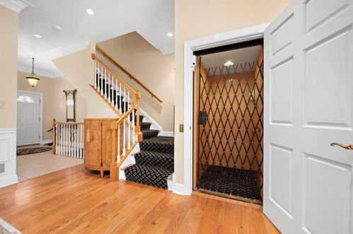 626 Grandview Ave, Pittsburgh PA 15211-1442 exterior