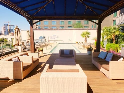 603 Davis St, Austin TX  78701-4207 exterior