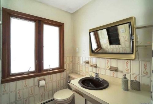 2 Cortland Ct, Huntington Station NY 11746-4309 exterior