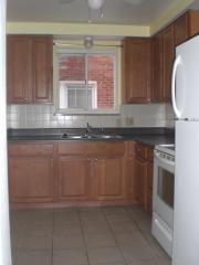 13698 Cedar Rd, Cleveland OH  44118-2656 exterior