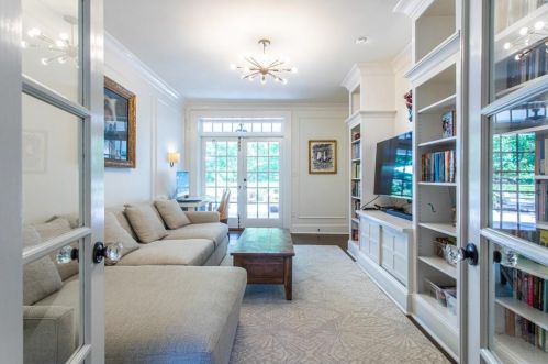 652 Cumberland Cir, Atlanta GA 30306-3203 exterior