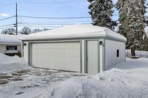 237 80, Milwaukee WI 53214-1419 exterior