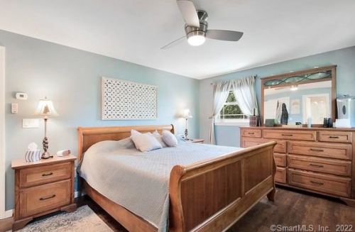 54 Kibbe Rd, Ellington CT 06029-2511 exterior