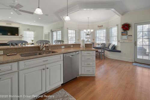 11 Philadelphia Ave, Lavallette NJ 08735-2345 exterior