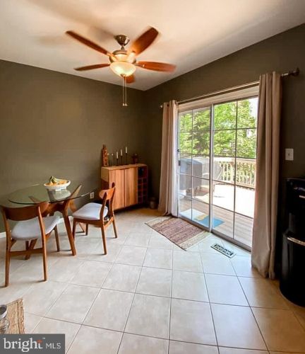 5817 Appleford Dr, Alexandria VA  22315-5625 exterior