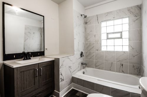 1430 21 Ave, Broadview IL 60153-1239 exterior