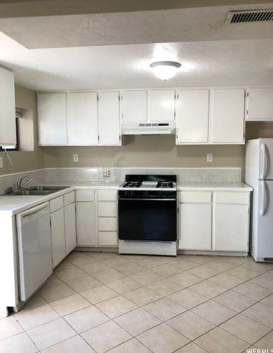 8568 1555, Sandy UT exterior