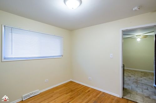 14230 Marquette Ave, Chicago IL 60633-2025 exterior