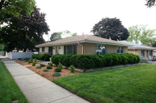 7300 Ruby Ave, Milwaukee, WI 53218-5455