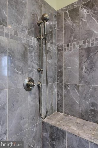 1404 Banner Dr, Lancaster PA 17601-4580 exterior