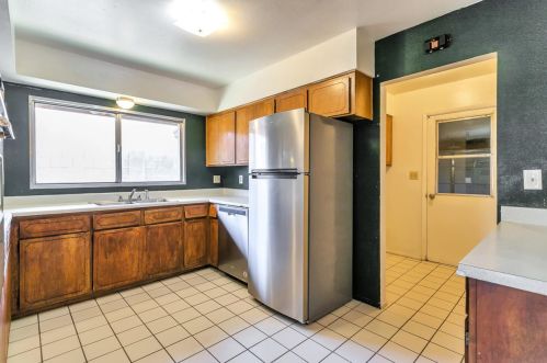 10815 37 Ave, Phoenix AZ 85053-2804 exterior