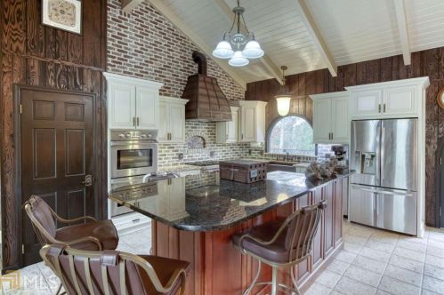 3160 Lk Rnch Dr, Gainesville GA 30506-1050 exterior