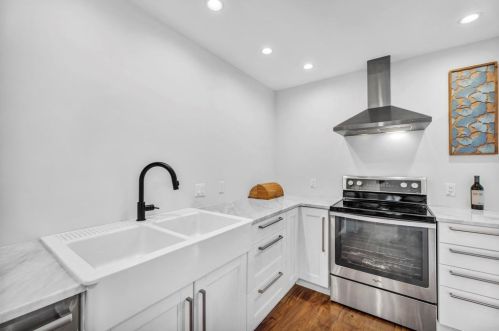 3300 Eldorado Trl, Austin TX 78739-5704 exterior