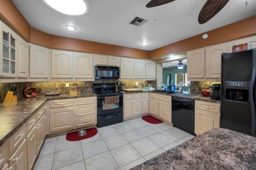 1718 Ocean Cove Ave, Fort Pierce FL  34953-2450 exterior