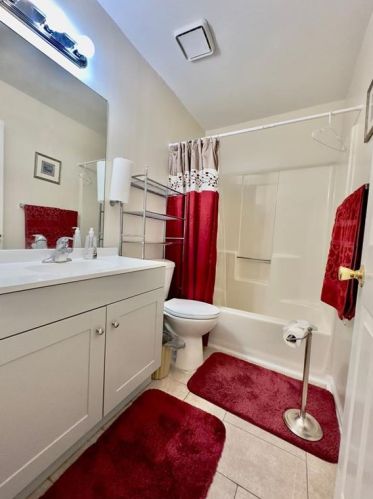 6300 Phillips Ct, Lithonia GA 30058-8922 exterior