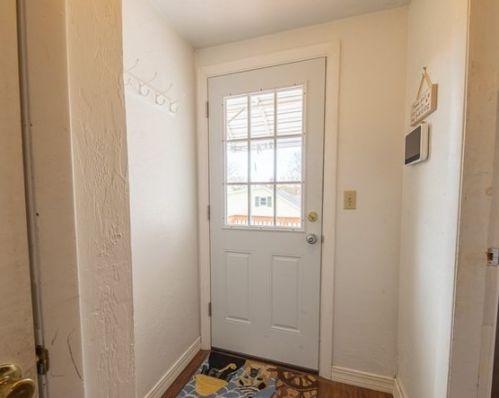 6 Benson St, Worcester MA 01604-3303 exterior