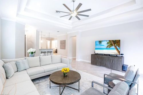 6589 Roma Way, Naples FL  34113-1720 exterior