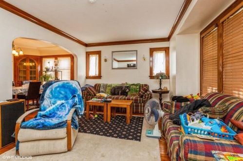 1428 89th St, Milwaukee, WI 53214-4347