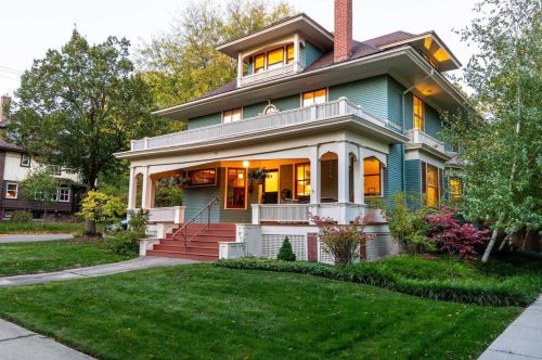 15 Prospect Ave, Madison, WI 53726-3935