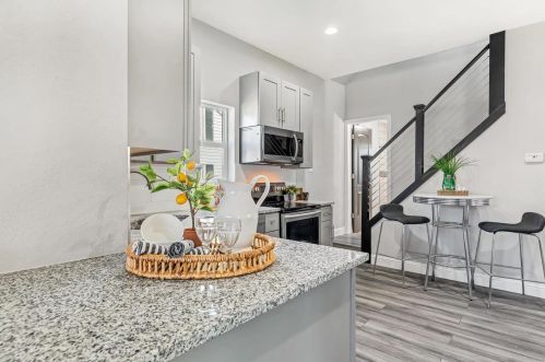 325 Hoffmeister Ave, Saint Louis MO 63125-1608 exterior