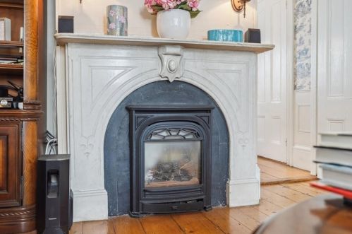 671 6 St, Boston MA 02127-3131 exterior