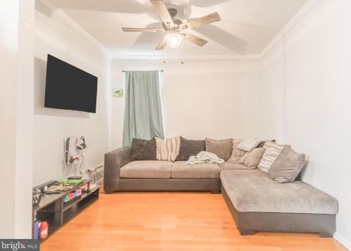 5215 Cedar Ave, Philadelphia PA 19143-1524 exterior