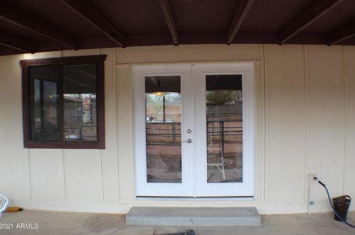 2620 Captain Dreyfus Ave, Phoenix AZ 85032-6706 exterior