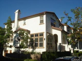 2011 Arnold Way, Fullerton, CA 92833-5748