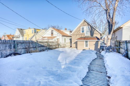 1963 8th St, Milwaukee WI  53204-3851 exterior