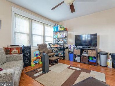 3267 Cottman Ave, Philadelphia PA 19149-1634 exterior