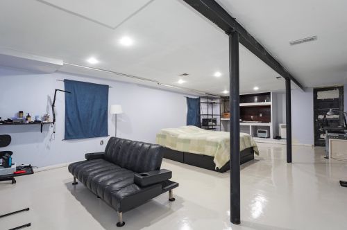 5616 Kolin Ave, Chicago IL 60629-4838 exterior