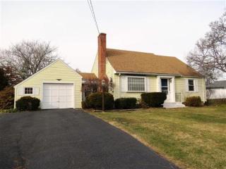 92 Hartford Ave, Hartford, CT 06109-1847