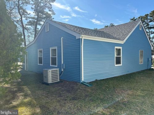 11 Warwick Way, Southampton NJ  08088-1143 exterior