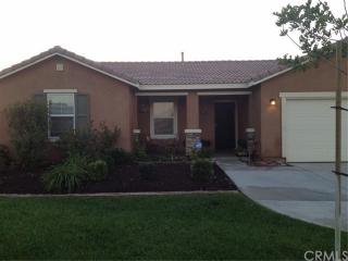 3002 Blue Cascade Dr, Perris, CA 92571-3729