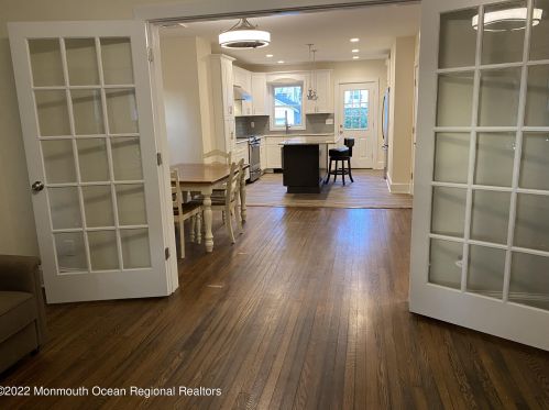 6 Larchwood Ave, West Long Branch NJ  07764-1738 exterior