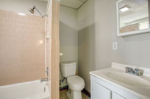 50 Dawes St, Springfield MA 01109-3040 exterior