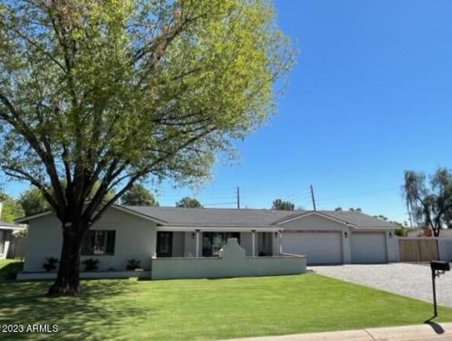 8001 11th Ave, Phoenix AZ  85021-5626 exterior