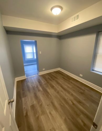 7337 Vernon Ave, Chicago IL 60619-1718 exterior