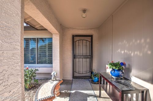 3020 Bremen St, Phoenix, AZ 85032-1142