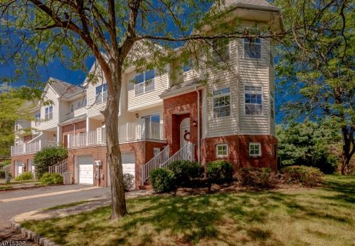 12 Cottage Ct, Berkeley Heights NJ  07922-1531 exterior