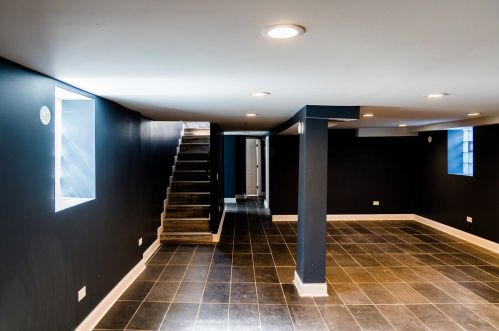 10205 Wallace St, Chicago IL 60628-1831 exterior