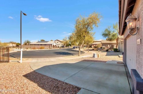 1605 Beautiful Ln, Phoenix AZ 85041-7622 exterior