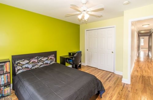 1501 Pne Grv Ave, Westfield NJ 07090-2260 exterior