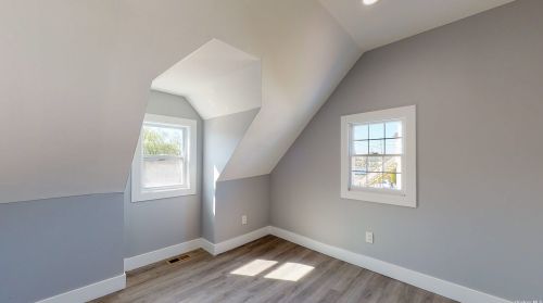 29 Mitchell Ave, Babylon NY 11702-4109 exterior