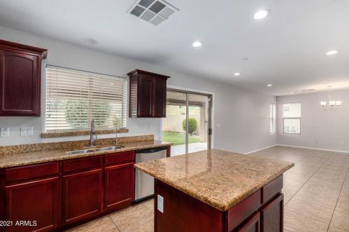 3014 72 Ln, Phoenix AZ 85033-3111 exterior