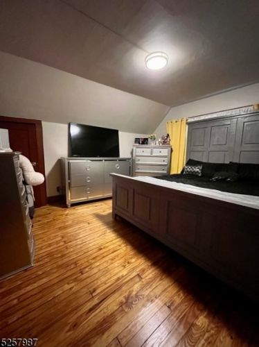 201 24th St, Paterson NJ 07514-2128 exterior