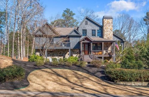 4895 High Point Rd, Atlanta, GA 30342-2340