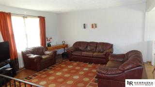 2335 113th St, Omaha NE  68144-3025 exterior