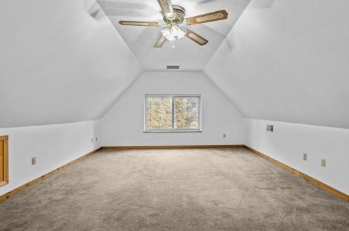 609 Marshall Ave, Pittsburgh PA 15214-3017 exterior